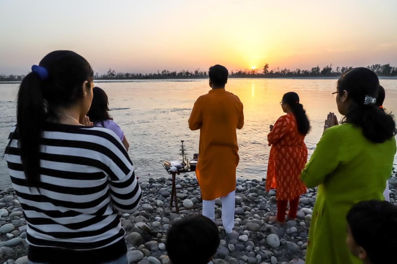 Amatra By The Ganges Hotel Haridwār Esterno foto
